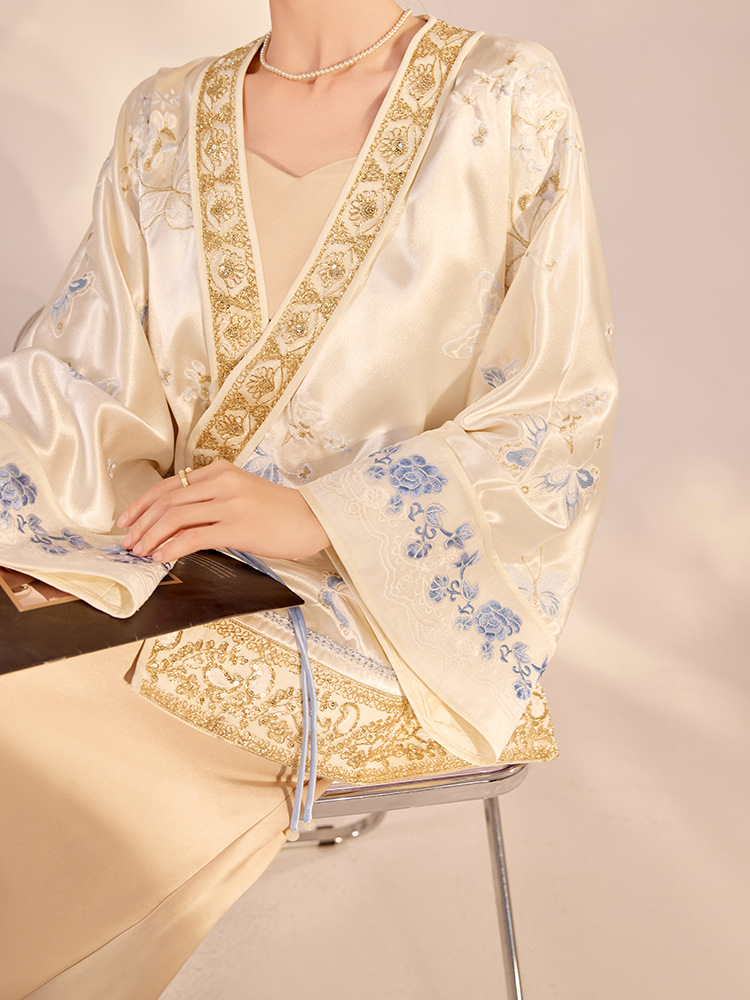 Весенняя коллекция 2026: Новая – обзор и цена Embroidery A