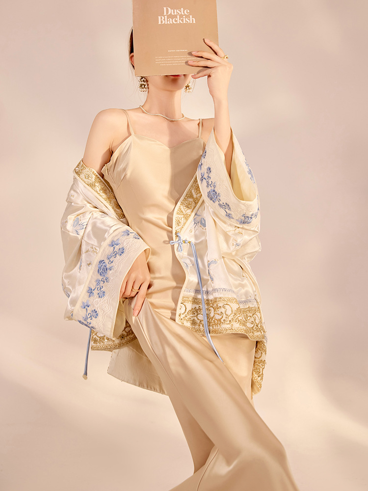 Весенняя коллекция 2026: Новая – обзор и цена Embroidery A