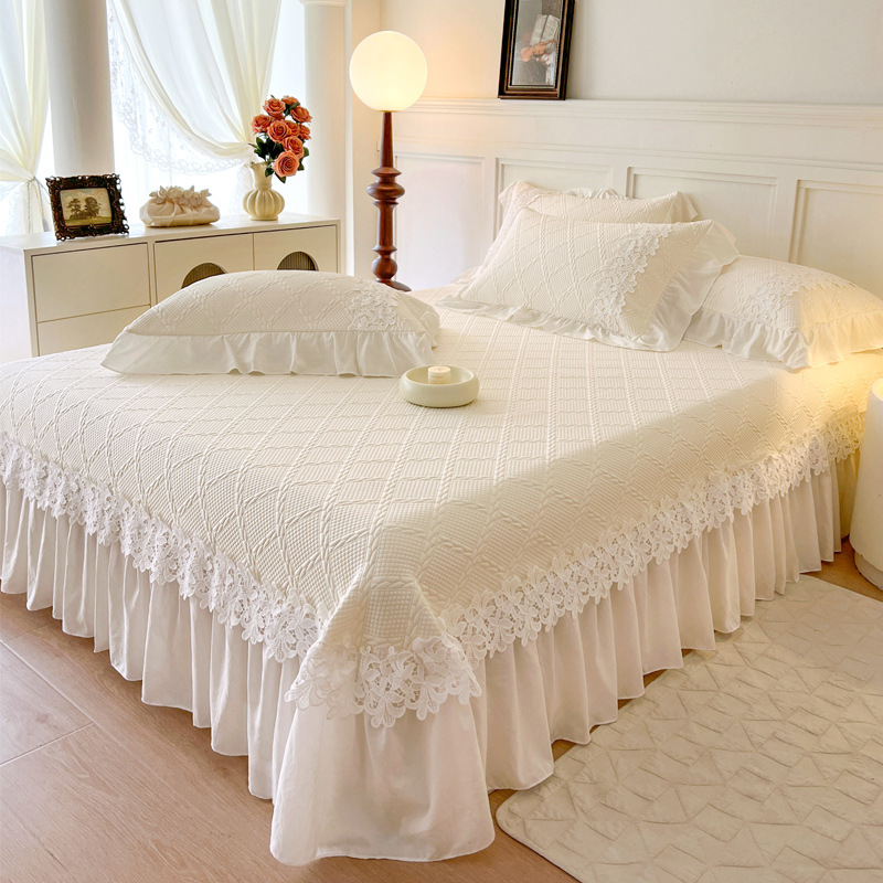 Роскошный комплект охлаждающег – обзор и цена Embroidery Quilt Cover